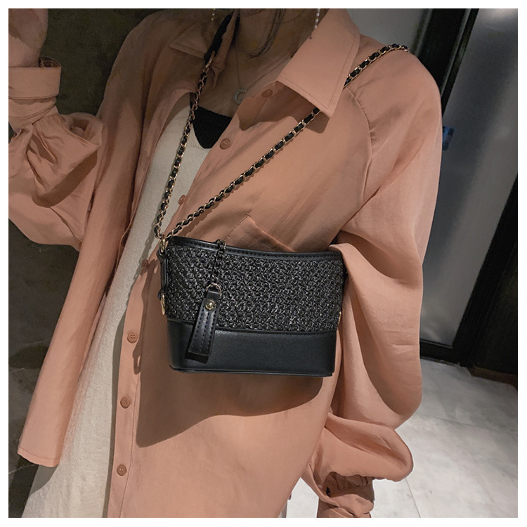 Crossbody straw bag